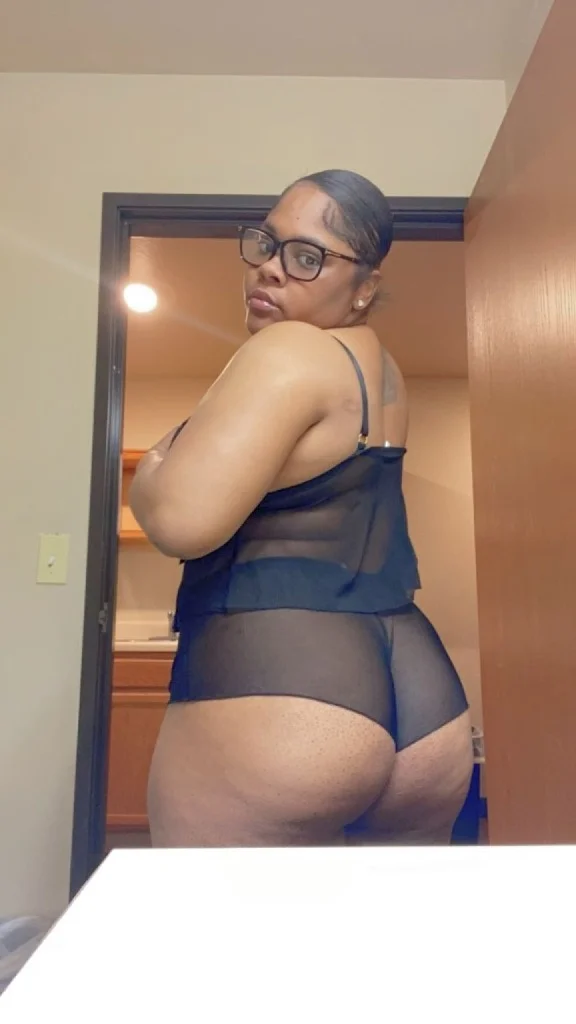 Kelly in Louisville – Women Seeking Men photo 2