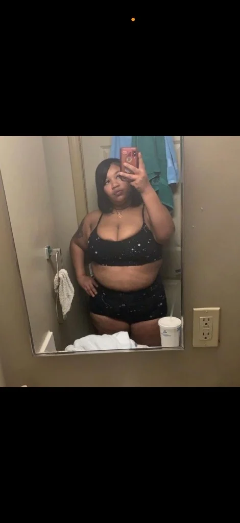 Come See the Barbie in Louisville – Women Seeking Men photo 2