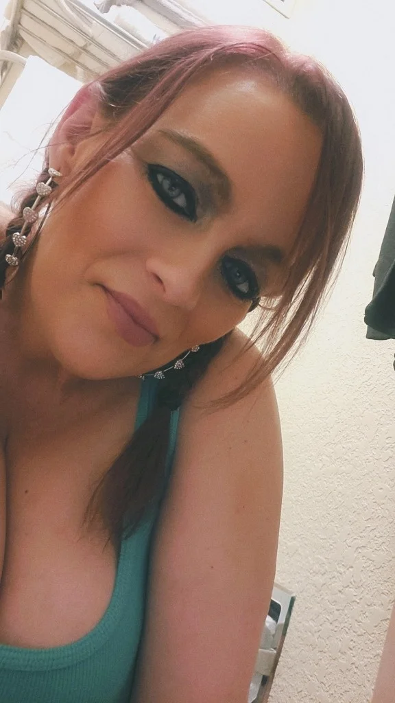 Hot Horny Milf in Louisville – Women Seeking Men photo 4