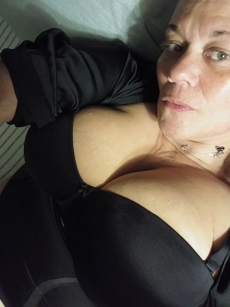 SUNDAY FUNDAY in Louisville – Women Seeking Men photo 2
