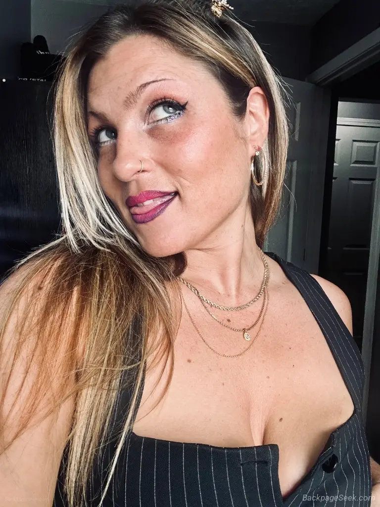 A Sweet Little Treat in Louisville – Women Seeking Men photo 5