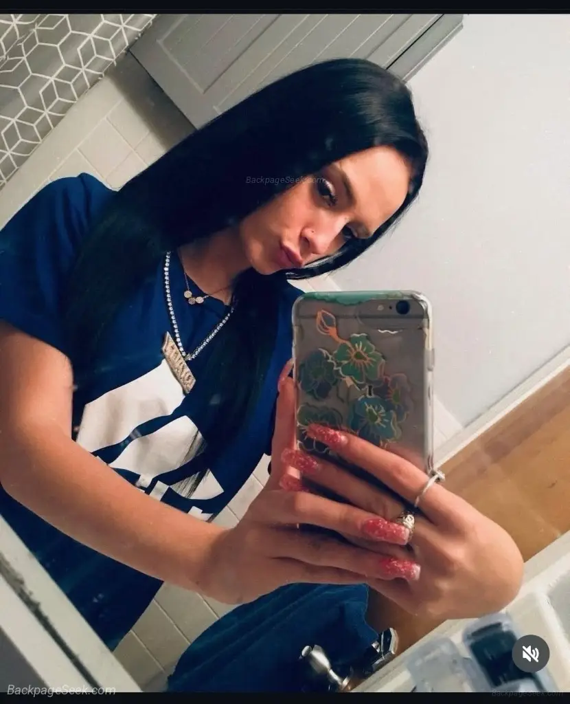 come see me no bare services no anal in Louisville – Women Seeking Men photo 3