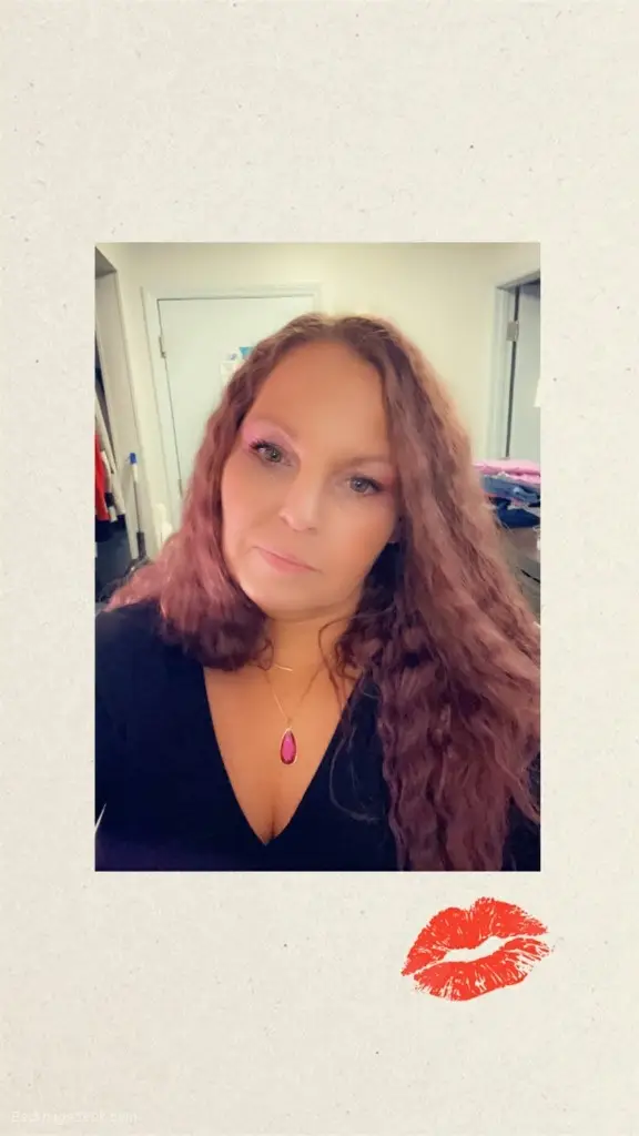 FACESITTING FRIDAY Jen available now TEXT ME TO SET UP APPT