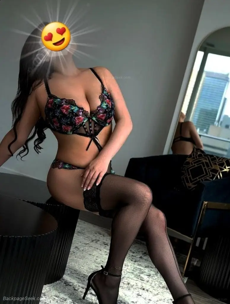 Hey papi Latina sper Hot in Louisville – Women Seeking Men photo 2