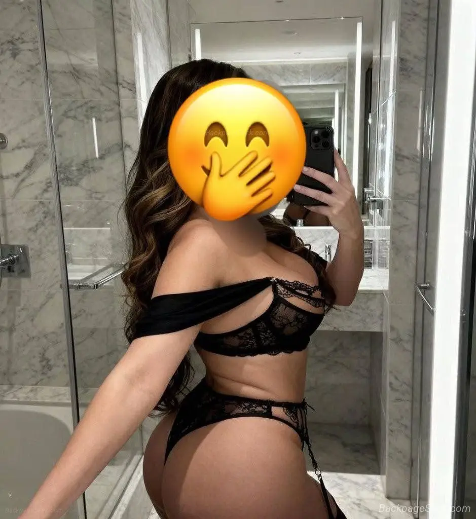 Latina Fugoza in Louisville – Women Seeking Men photo 2