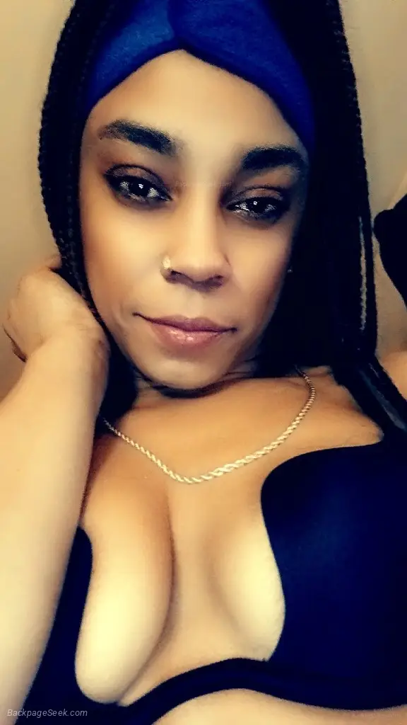 i cannot wait to wine dine and intertwinecome play with me a... in Louisville – Women Seeking Men photo 3