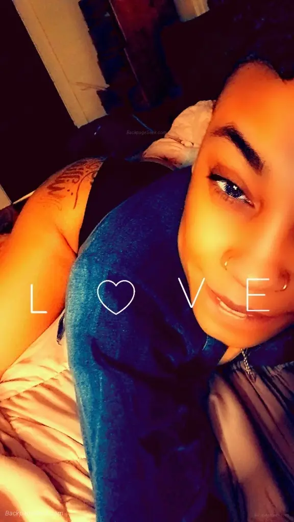 i cannot wait to wine dine and intertwinecome play with me a... in Louisville – Women Seeking Men photo 4