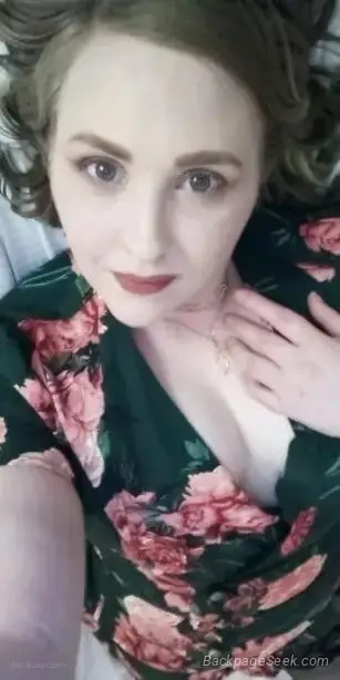 Let Me Be Your Geeky Blonde Girl-Next-Door In A Petite Pin-U... in Louisville – Women Seeking Men photo 5