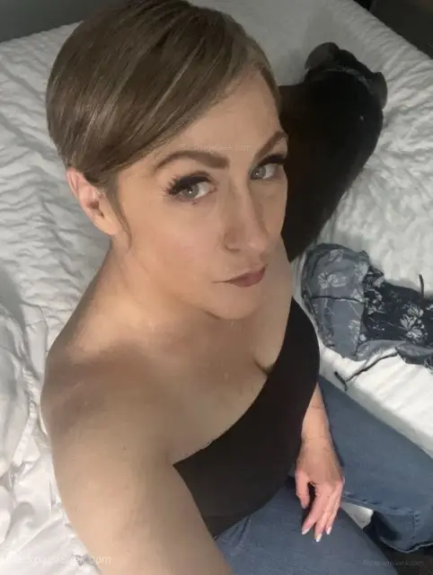 INS AVAILABLE NOW in Louisville – Women Seeking Men photo 2