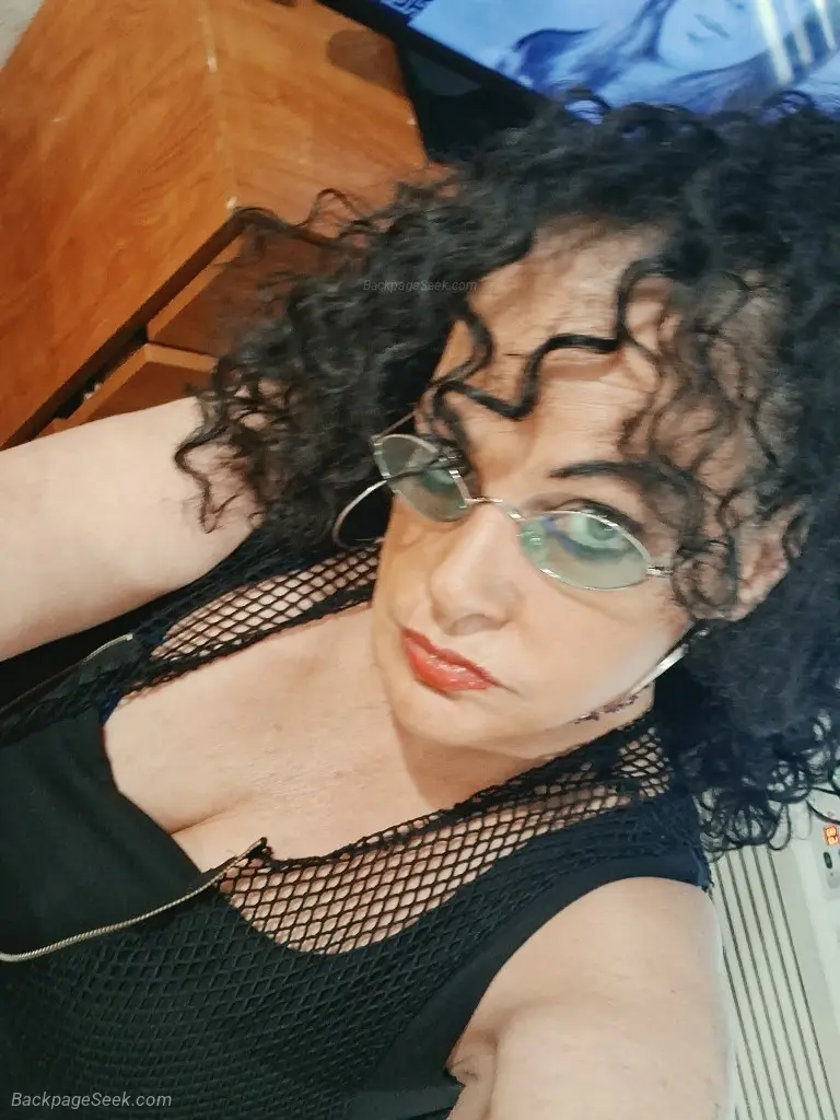 ready for anything in Louisville – Women Seeking Men photo 4