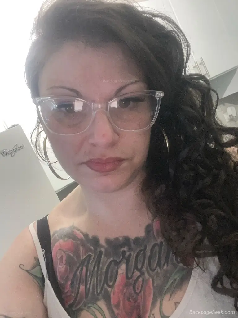 ONE GIRL OR TWO GIRL ON BBBJS OR SHE FUCKS I SUCK IM READY A... in Louisville – Women Seeking Men photo 6