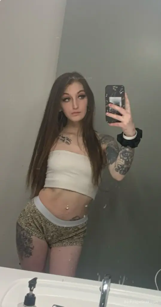 petite & sexy any fantasy you desire ill fulfill