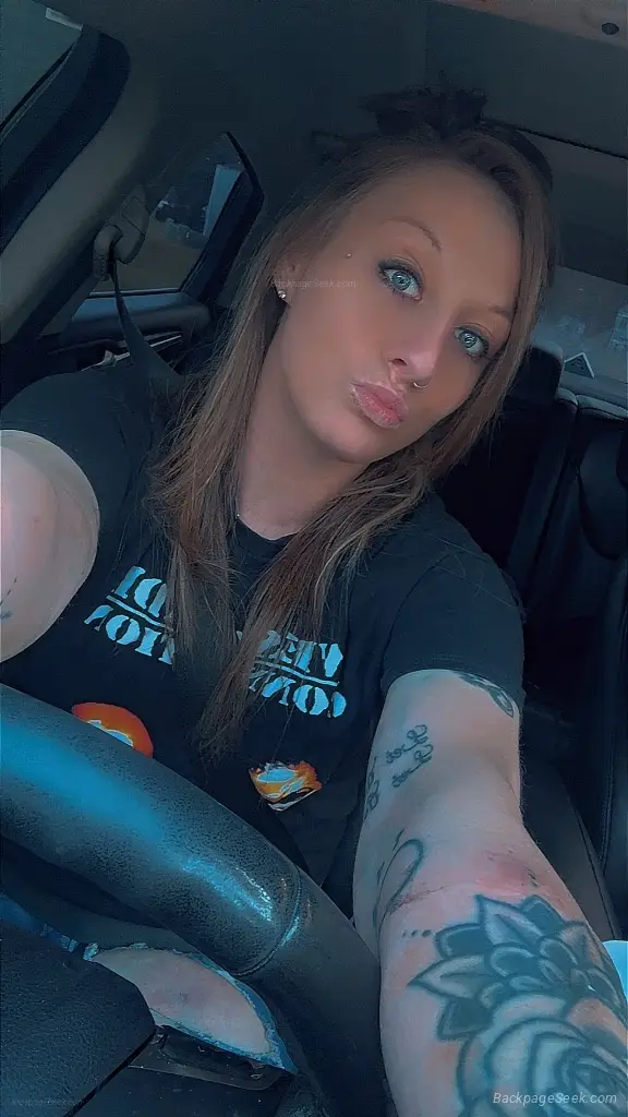 IM READY TO PLAY ALL NIGHT in Louisville – Women Seeking Men photo 6