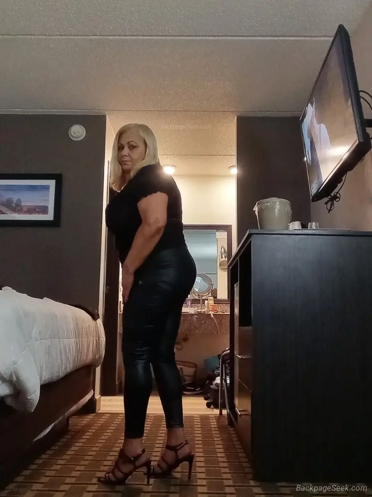 RAINY DAY SPECIAL BBBJ50 in Louisville – Women Seeking Men photo 3
