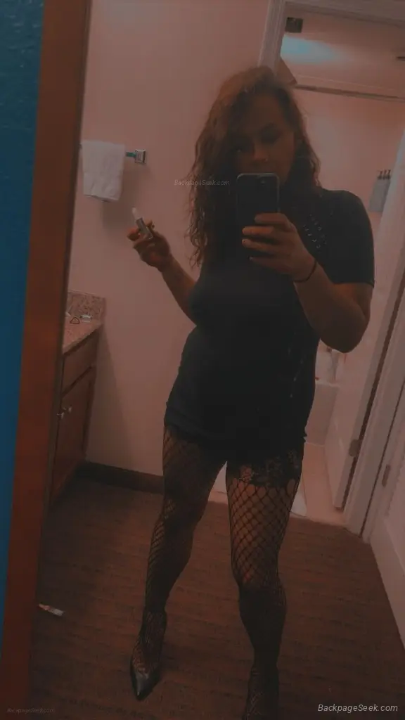cum fu k this slut see how much this pus y can take in Louisville – Women Seeking Men photo 2