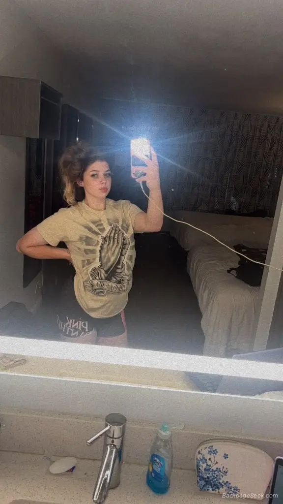 AVAILABLE FOR INCALLS in Louisville – Women Seeking Men photo 4