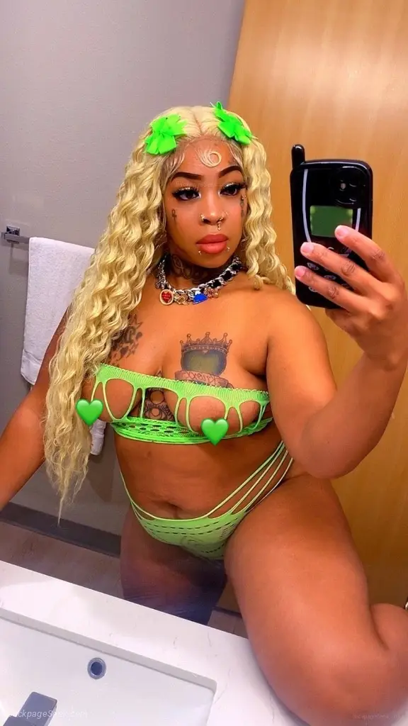 COMING TOMORROW BOOK NOW in Macon – Women Seeking Men photo 6