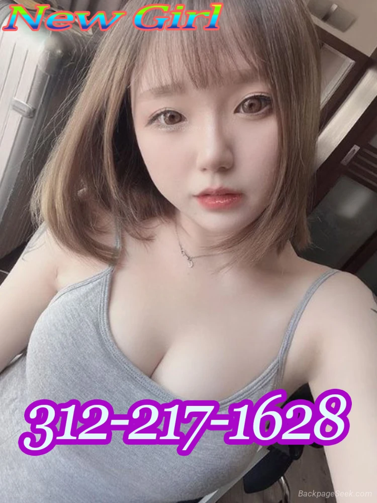 312-217-1628 best in town good service very clean room in Madison - Massage & Bodywork photo 5