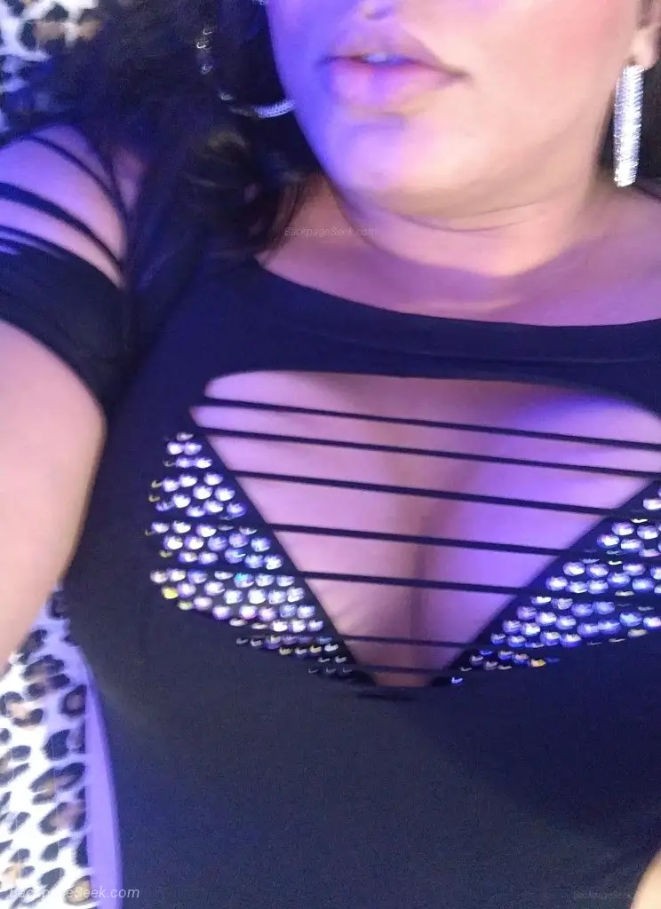 Hermosa complaciente morenaza in Mcallen – Women Seeking Men photo 3