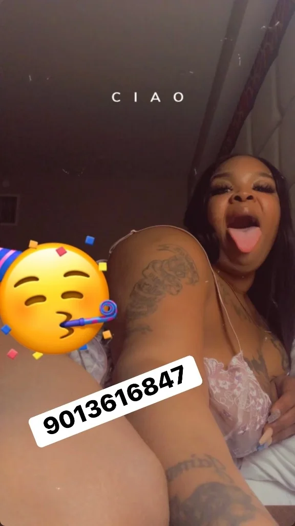 OUTCALLS/INCALLS IM BACCCC SLUTTY FREAK HERE ALL 3HOLES OPEN