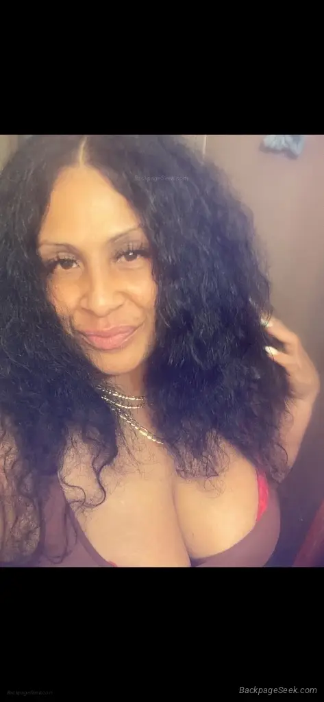 LIGHTSKINNCHEEKS