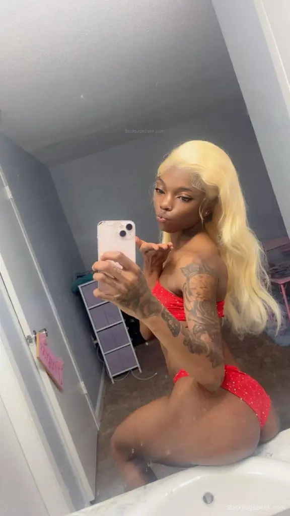INCALLS ONLY Always wet ready perfect petite Dream doll pret... in Memphis – Women Seeking Men photo 4
