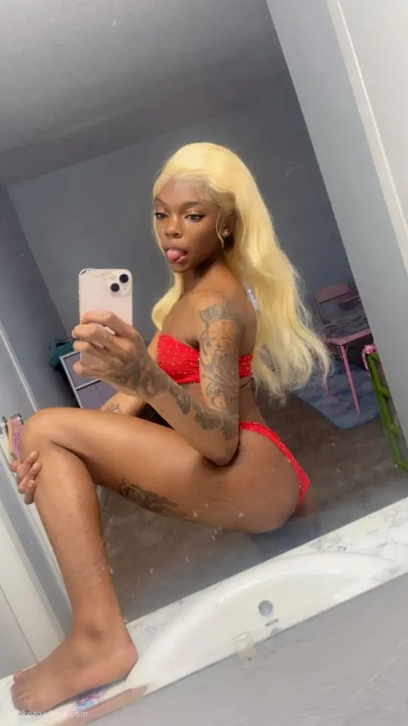 INCALLS ONLY Always wet ready perfect petite Dream doll pret... in Memphis – Women Seeking Men photo 6