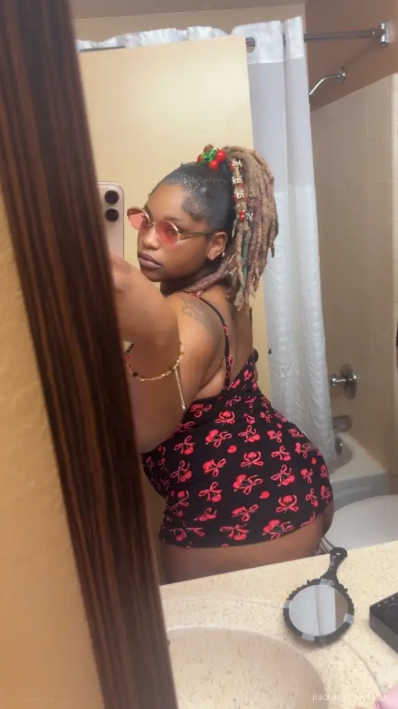 1 Of NONE Nothing Like the rest Ask ME about my 2girl in Memphis – Women Seeking Men photo 5