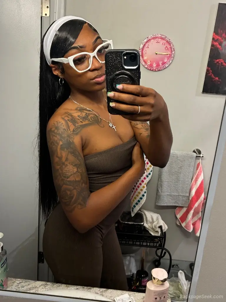 INCALL DOWNTOWN AVAILABLE