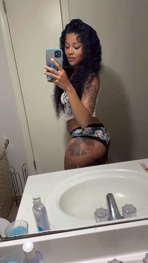 LETS HAVE SOME FUN WITH THE FINE PETITE DOLL COME SEE THE BE... in Memphis – Women Seeking Men photo 3