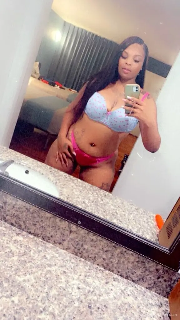 SQUIRT QUEEN TIGHT KITTY CAT I SUCK DICK DA NASTY WAY in Memphis – Women Seeking Men photo 3