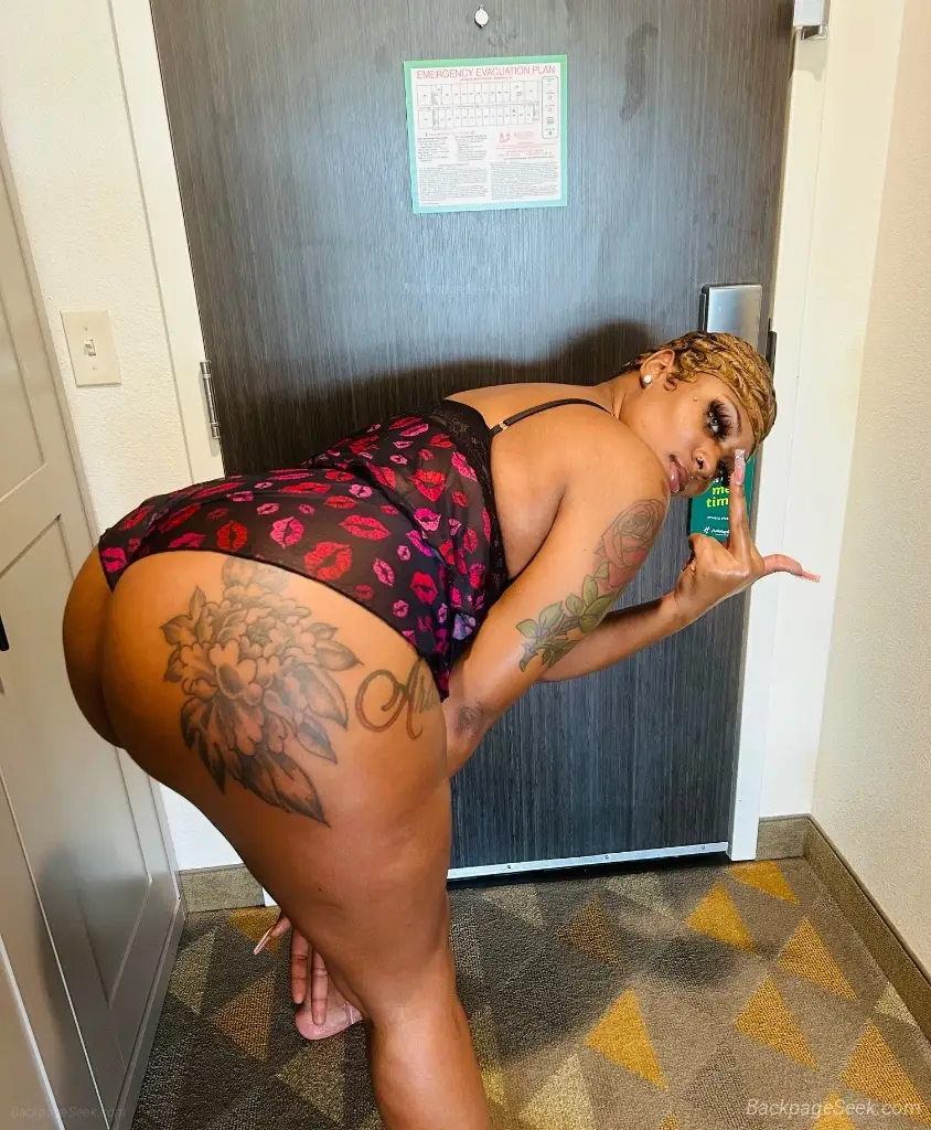 FREAKY PRETTY BITCH READY TO MAKE YOU BUST INCALL QV , HHR, AND FT