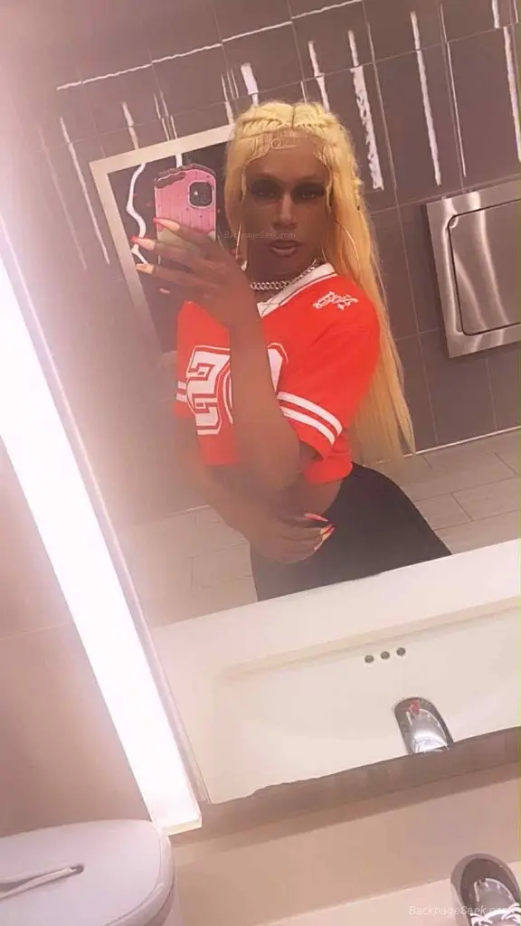 Mzfunsizeslut I swallow dick better then yo bitch in Memphis – Women Seeking Men photo 3