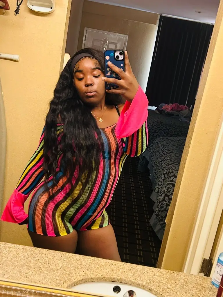 2Girls Available Now Cum fuck this FAT CREAMY juicy pussy be... in Memphis – Women Seeking Men photo 4