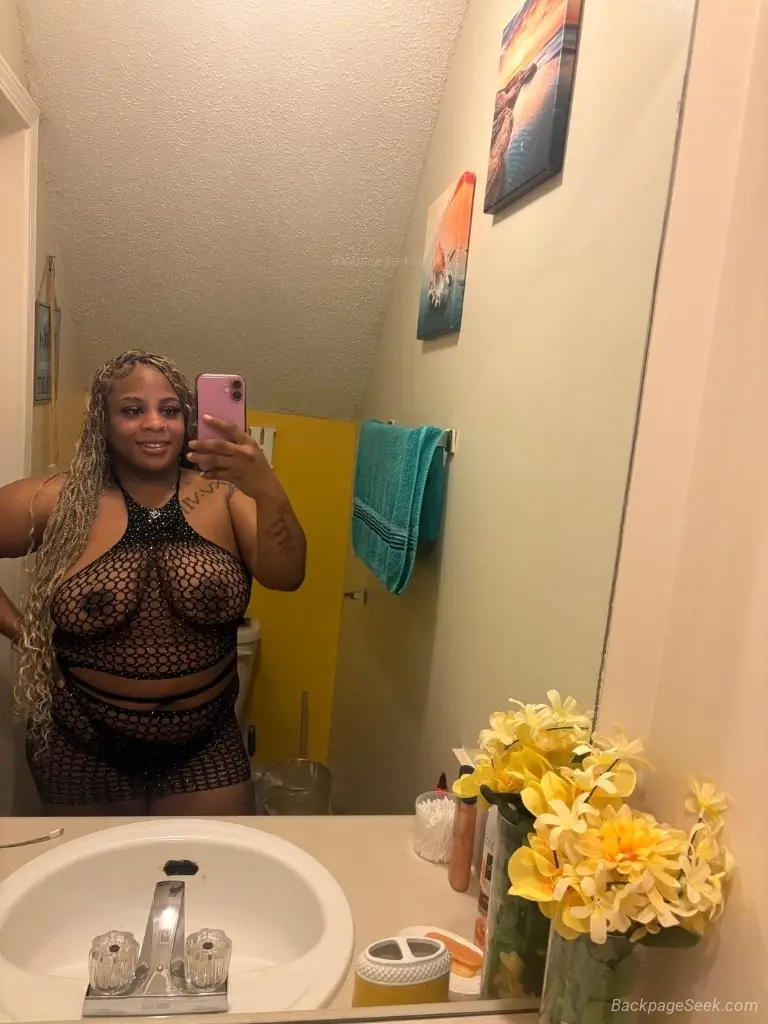 Karma in Memphis – Women Seeking Men photo 2