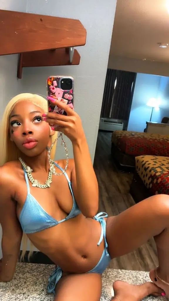 ITTY BITTY SLUT in Memphis – Women Seeking Men photo 6