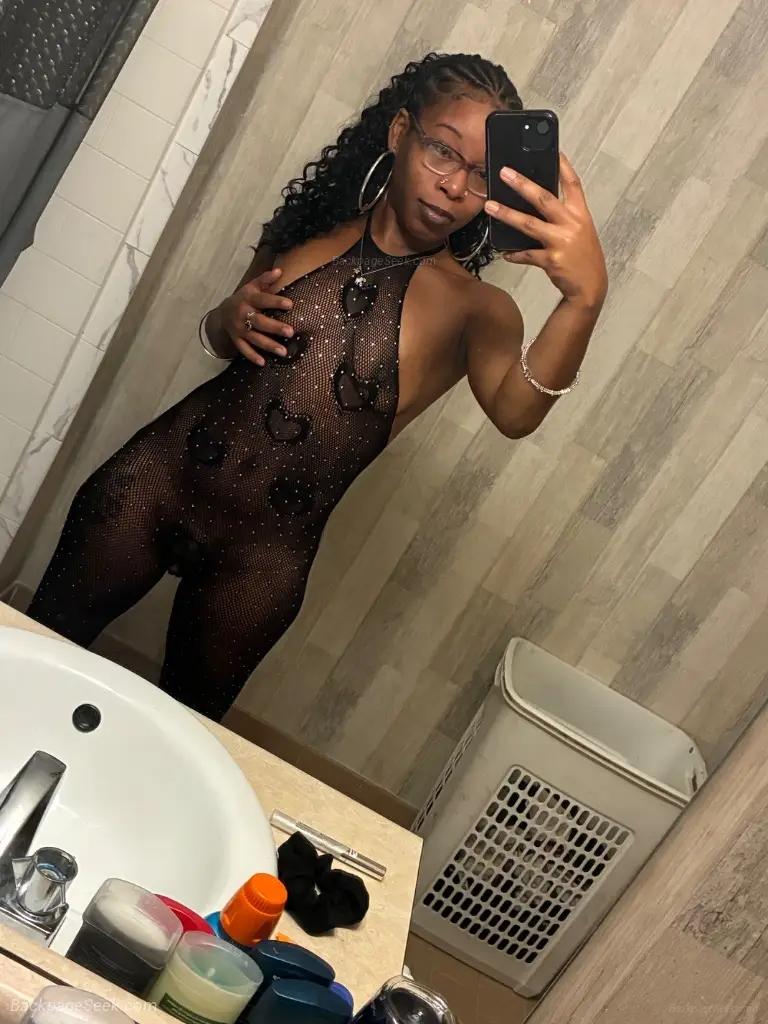 4'11 FUNSIZE FREAKY FUTURISTIC FRIDAYS IN EFFECT NOW The FEE... in Memphis – Women Seeking Men photo 4