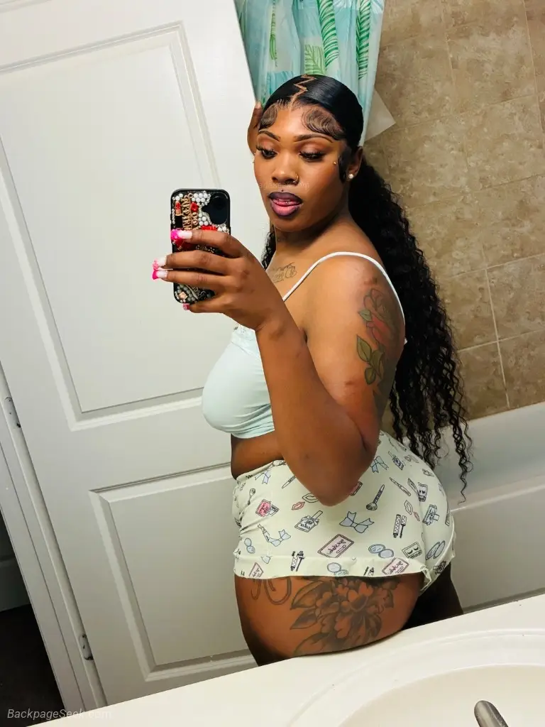 SEXYY STALLION INCALL QV HHR AND FT SHOWS AVAILABLE NOW JUIC... in Memphis – Women Seeking Men photo 6