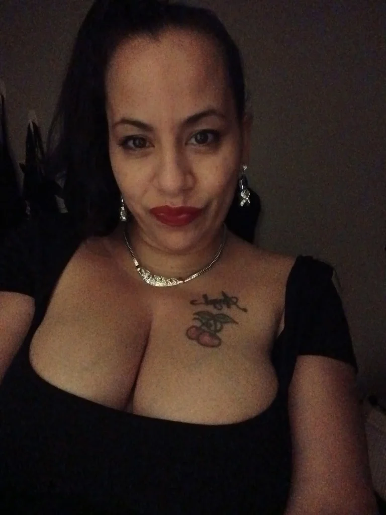 Tiny Sexy Cubaniita available All fetishes welcome Gfe Girlf... in Miami – Women Seeking Men photo 4