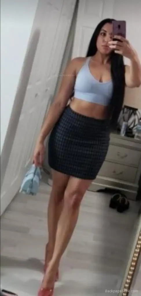 sexy latina in Miami – Women Seeking Men photo 4