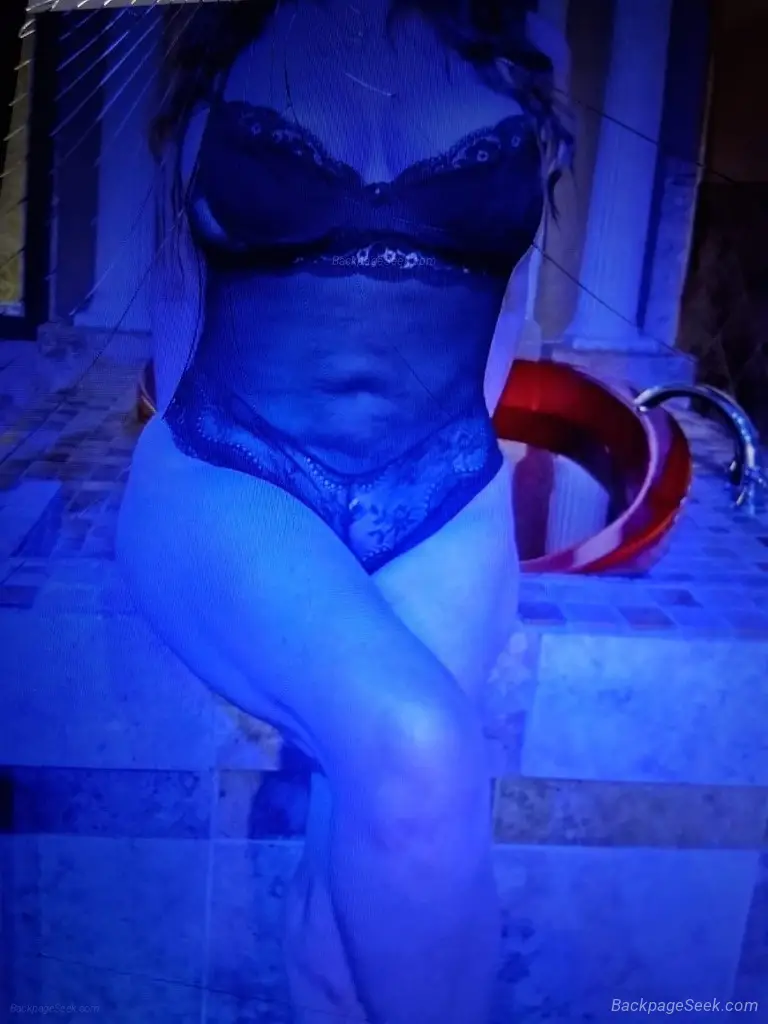 NICK in Miami – Women Seeking Men photo 2