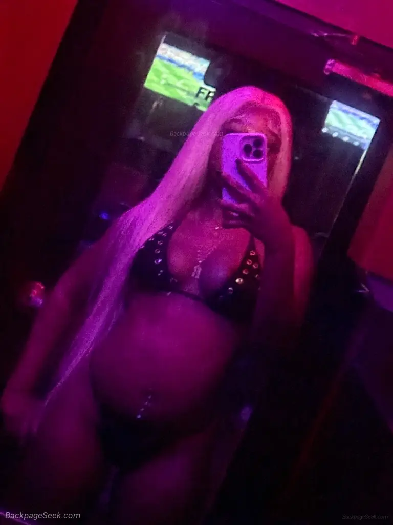 one message or one call can change your night babes in Miami – Women Seeking Men photo 5
