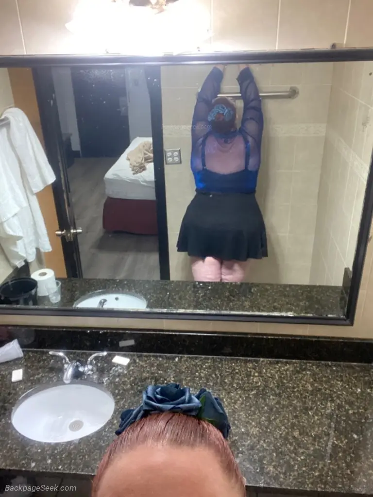TITTY TUESDAYS Blow Job SPECAILS cum get your soul sucked ou... in Miami – Women Seeking Men photo 2