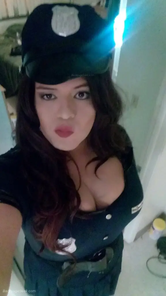 Looking for a nice deepthroat and swallo session 60 in Miami – Women Seeking Men photo 5