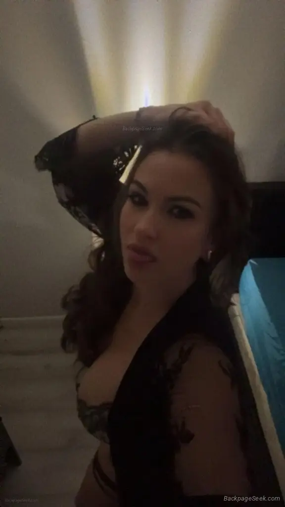 Laura in Miami – Women Seeking Men photo 4