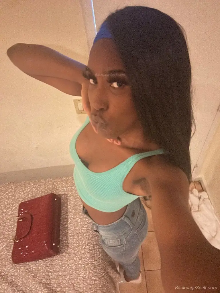 Hey Boo read bio FREAKY FACETIME in Miami – Women Seeking Men photo 2