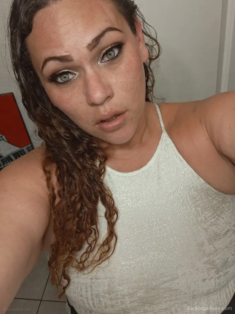 exotic sexy latina w green eyes CUTLER BAY AREA incalls and in Miami – Women Seeking Men photo 6