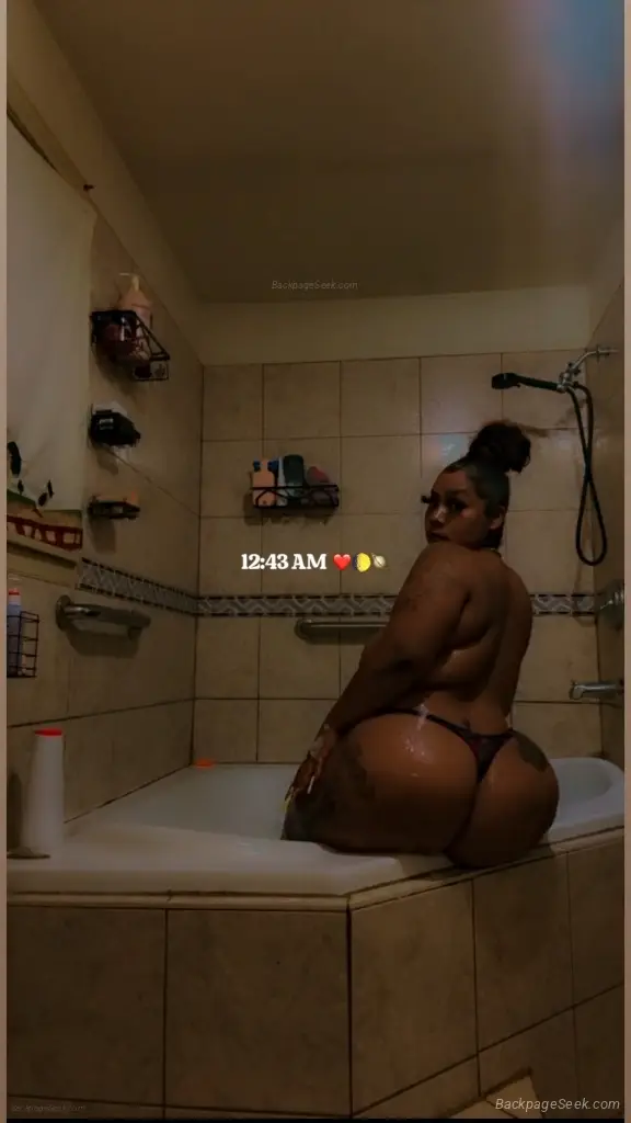 NEW IN TOWN CUMM SEE WHAT THE TALK IS ABOUT