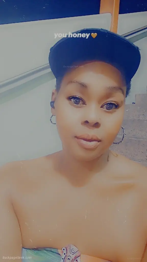 qv car date with Kandii in Miami – Women Seeking Men photo 5