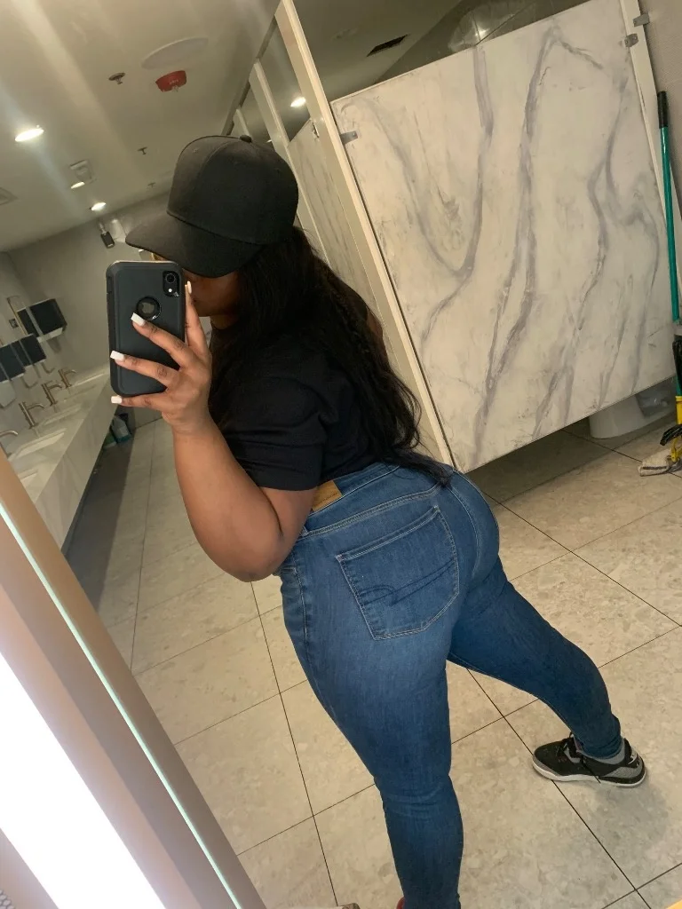 come see me in Milwaukee – Women Seeking Men photo 2